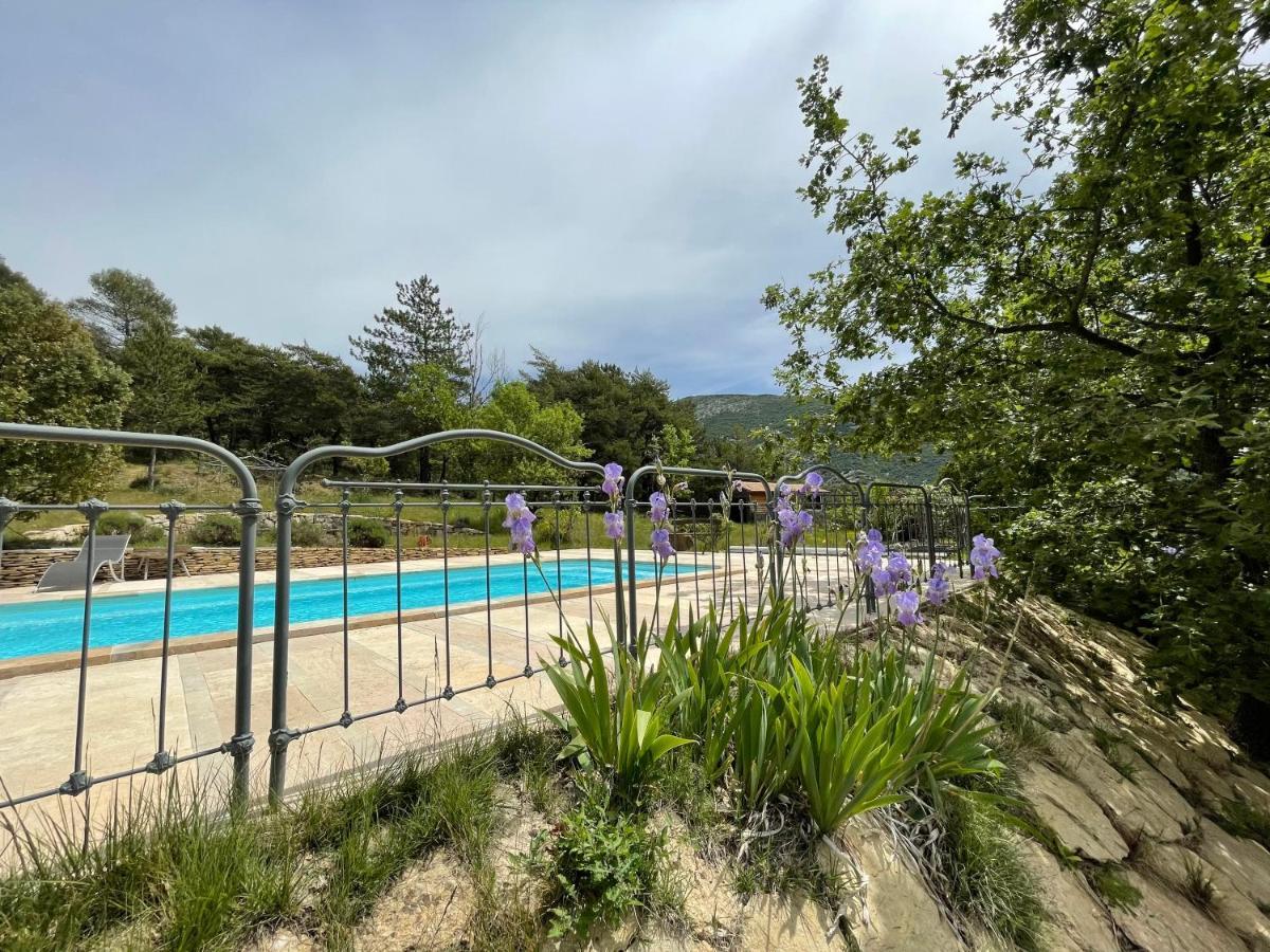 Gite "Bois-Mariage" Mollans-sur-Ouvèze Exterior foto
